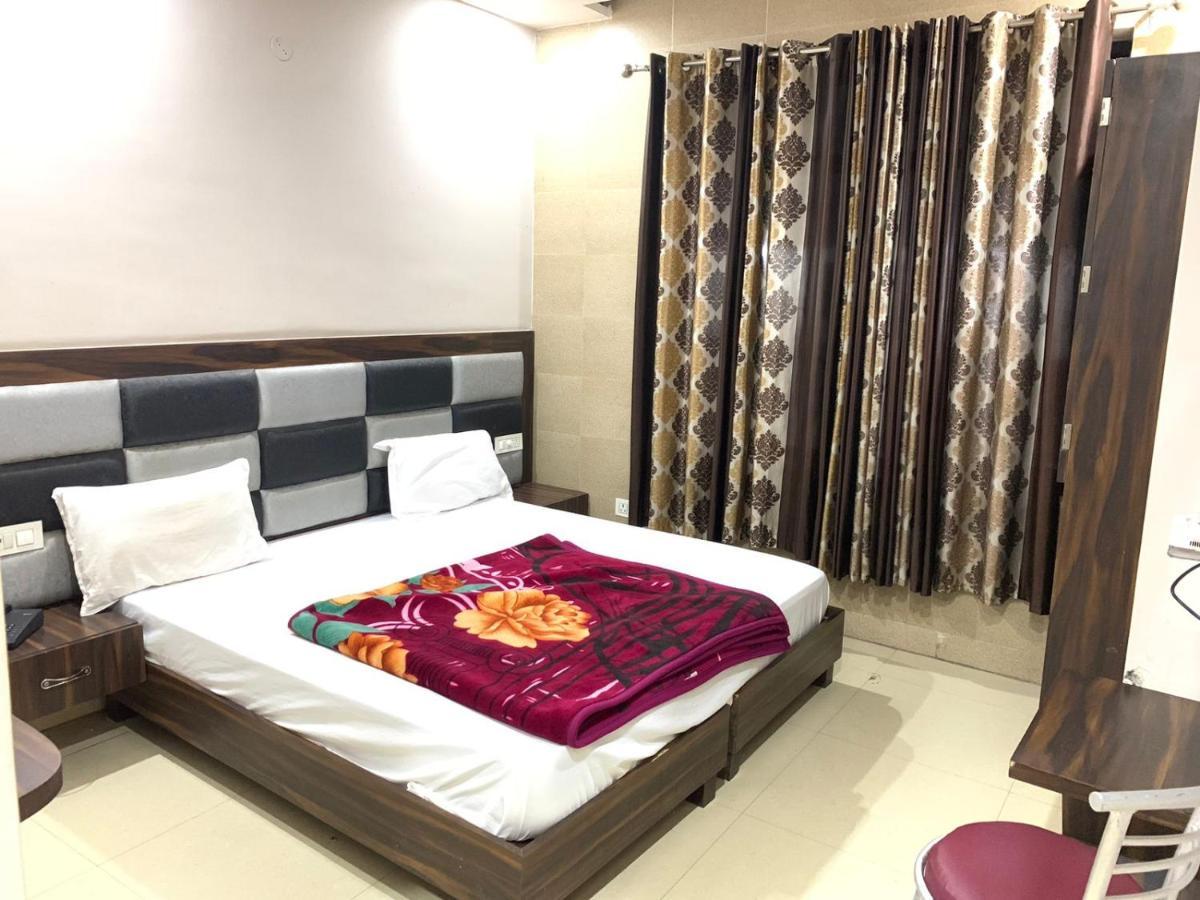 Hotel Sukhman Residency 阿姆利则 外观 照片